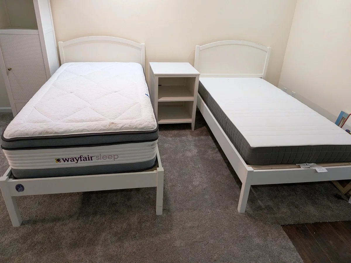 Bedroom furniture assembly and setup